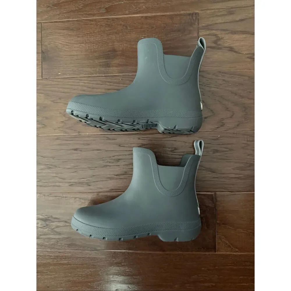 Totes Rubber Gray Ankle Boots size 7